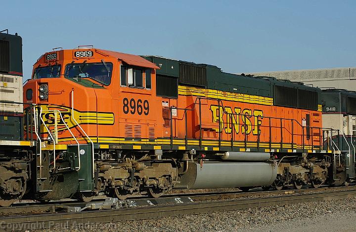 BNSF 8969 - SD70MAC.jpg